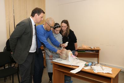 На базе Федерального аккредитационного центра СГМУ впервые прошел цикл повышения квалификации «Дыхательные пути в анестезиологии и интенсивной терапии: от видеотехнологий до ультразвука» На базе Федерального аккредитационного центра СГМУ впервые прошел цикл повышения квалификации «Дыхательные пути в анестезиологии и интенсивной терапии: от видеотехнологий до ультразвука»