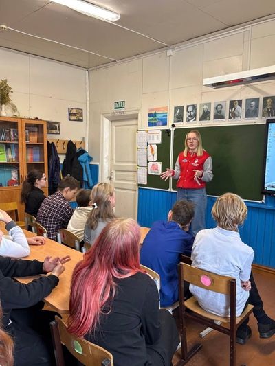 Волонтёры-медики поговорили со школьниками и жителями Архангельской области о профилактике грозных заболеваний, важности сна, правильного питания и о вреде энергетиков