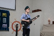 AtHFvGKyEkg