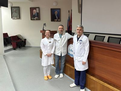 В рамках укрепления межвузовского взаимодействия заведующий кафедрой общей хирургии Владимир Кислов посетил кафедру факультетской хирургии и отдел экспериментальной хирургии Института хирургии РНИМУ им. Н.И. Пирогова