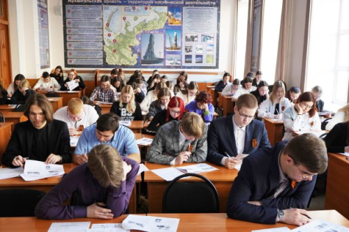 Студенты и сотрудники СГМУ приняли участие в Диктанте Победы
