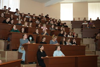 Для студентов 1 и 2 курсов прошла особенная лекция «Код донора. Донорство костного мозга»